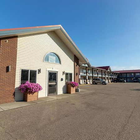 Bcminns - Fort Mcmurray - Rusty'S Exterior photo